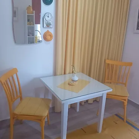 Apartamento Yellow Lily