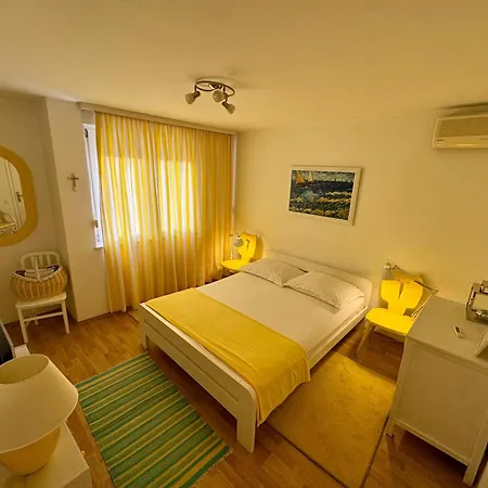 Yellow Lily Mostar