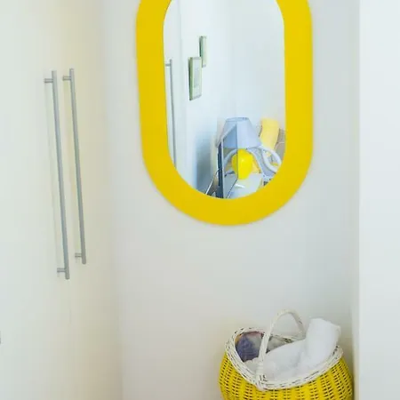 Apartamento Yellow Lily