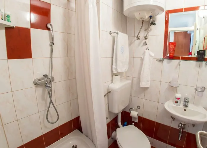 Yellow Lily Apartamento *